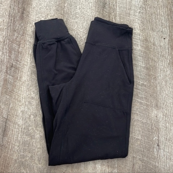 Lululemon Align Joggers - Picture 1 of 3